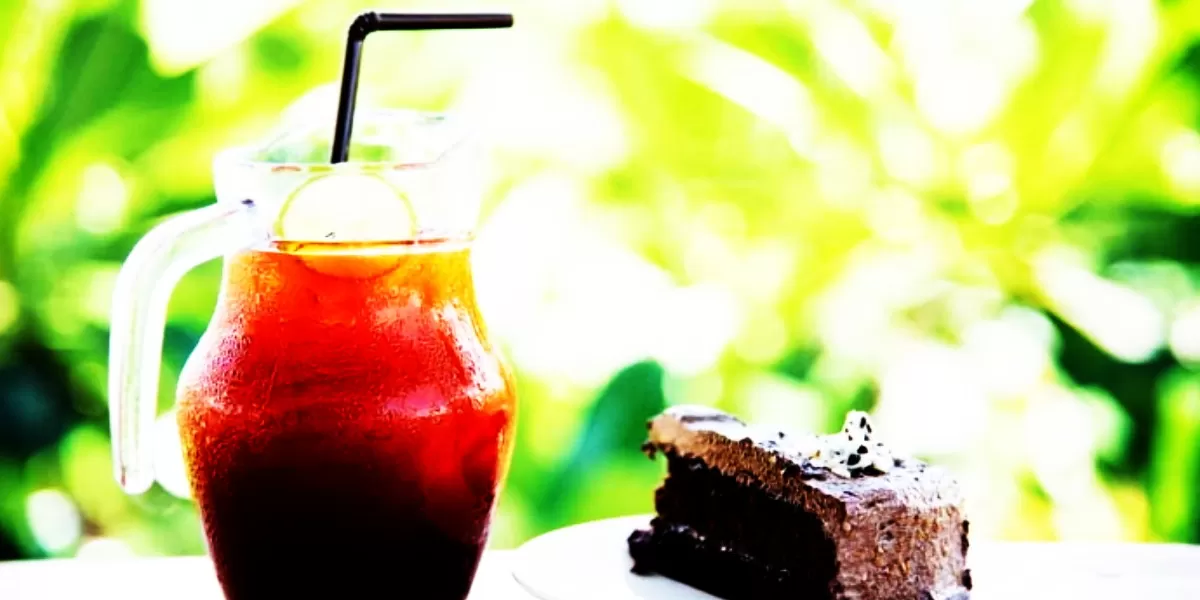 Selama bulan Ramadan, minuman manis kerap menjadi pilihan utama saat berbuka puasa karena dianggap mampu memulihkan energi dengan cepat.Namun, konsumsi gula yang berlebihan tanpa pengendalian justru berpotensi menimbulkan berbagai masalah kesehatan