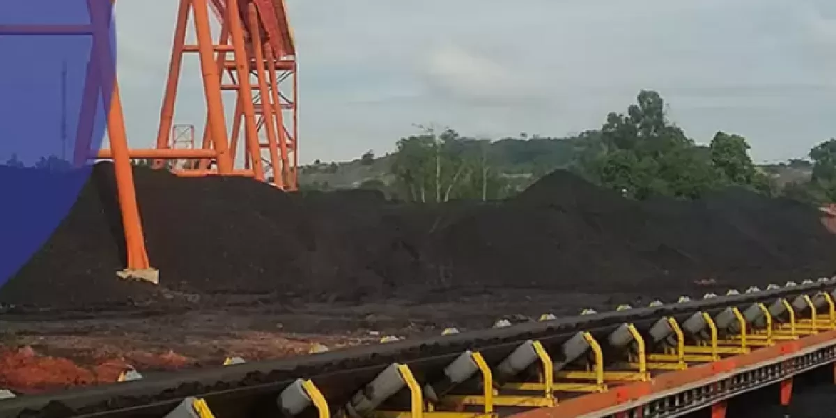 Aktivitas operasional tambang batu bara milik IATA yang mencatatkan produksi 3,56 juta MT sepanjang tahun 2025.   (Dok. mncenergy.com)