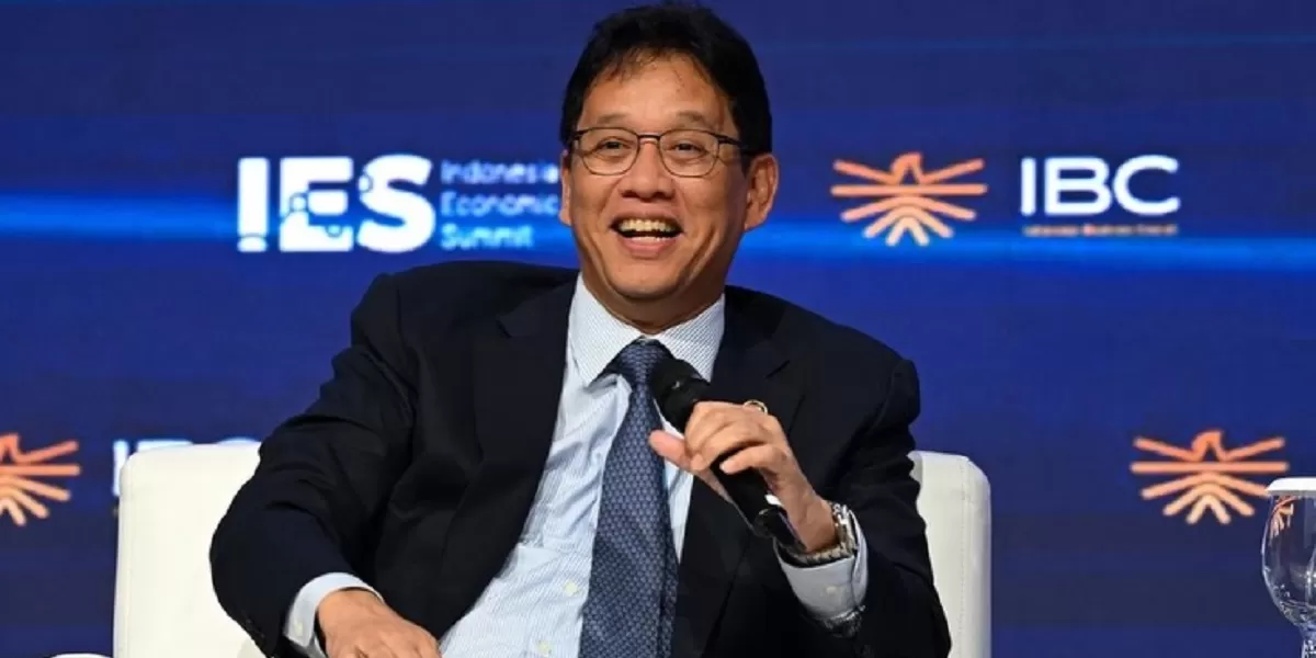 Menteri Keuangan Purbaya Yudhi Sadewa menyampaikan paparan terkait target pertumbuhan ekonomi Indonesia yang dinilai harus mencapai 7% untuk menyerap tenaga kerja baru nasional.   (Instagram.com @Menkeuri)