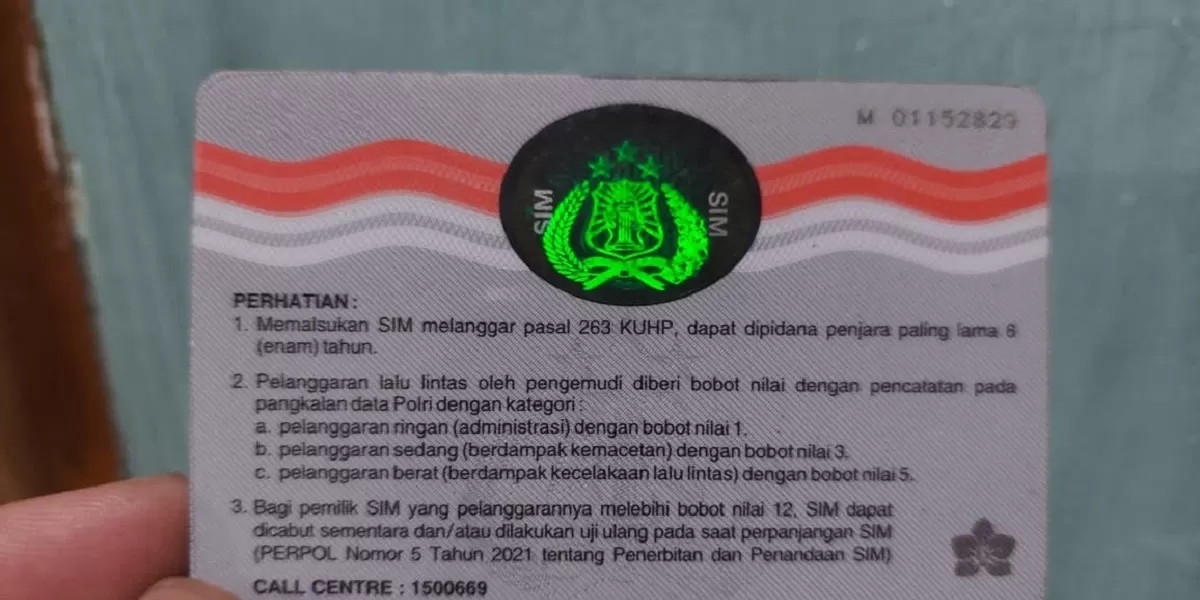 Proses pembuatan SIM kini dibebani biaya tambahan Rp150.000 per pemohon sejak Januari 2026. (Dok. Rizal Ariansyah)