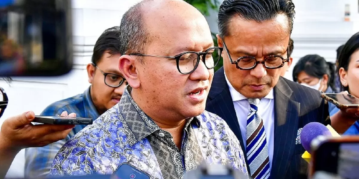 Menteri Investasi dan Hilirisasi/Kepala BKPM Rosan Roeslani memaparkan target investasi Rp 2.100 triliun pada 2026 sebagai fondasi pertumbuhan ekonomi nasional.   (Facebook.com @Rosan Roeslani)