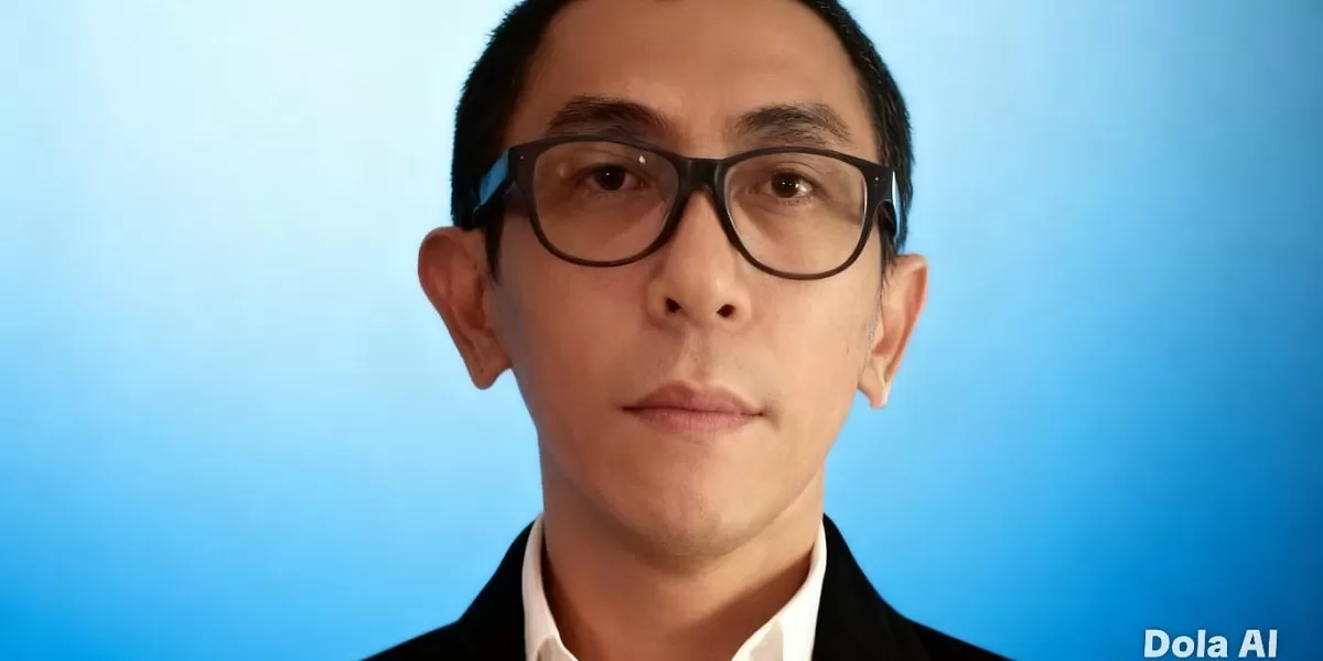 Pengamat kebijakan publik dari Halim Institute, Fauzan LS. Isu kebijakan tambang emas Banyuwangi kembali mengemuka setelah muncul polemik selisih saham masyarakat dan proses pengalihan IUP lama. (Dok. Kreasi Dola AI)