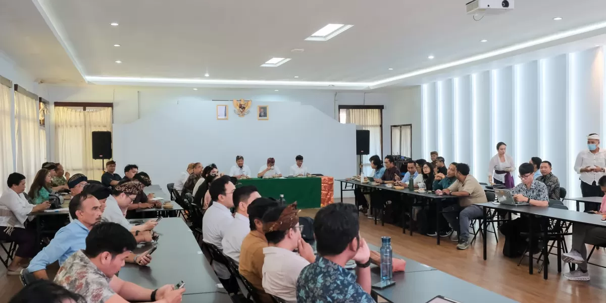Puluhan pelaku ekonomi kreatif Bali bahas pembentukan Bali Creative Board sebagai organisasi payung lintas sektor, target segera diresmikan. (Dok. ICCN)