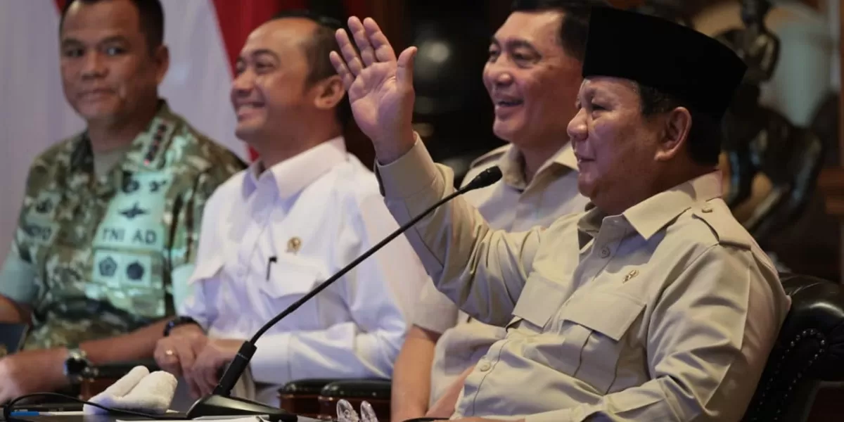 Jembatan desa yang dibangun TNI dalam waktu singkat diresmikan Presiden Prabowo Subianto untuk membantu masyarakat pedesaan mendapatkan akses transportasi aman. (Dok presidenri.go.id)
