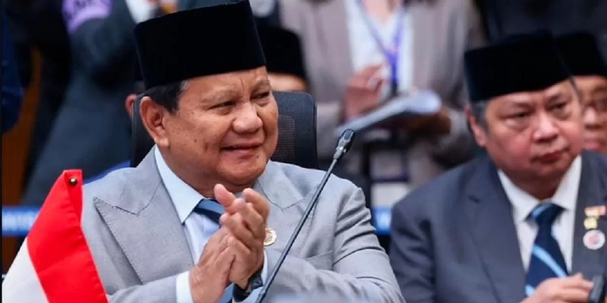 Presiden Prabowo Subianto menjelaskan kebijakan efisiensi anggaran negara dalam program Presiden Prabowo Menjawab di Jakarta Kamis 19/3/2026. (Dok. Instagram @prabowo)