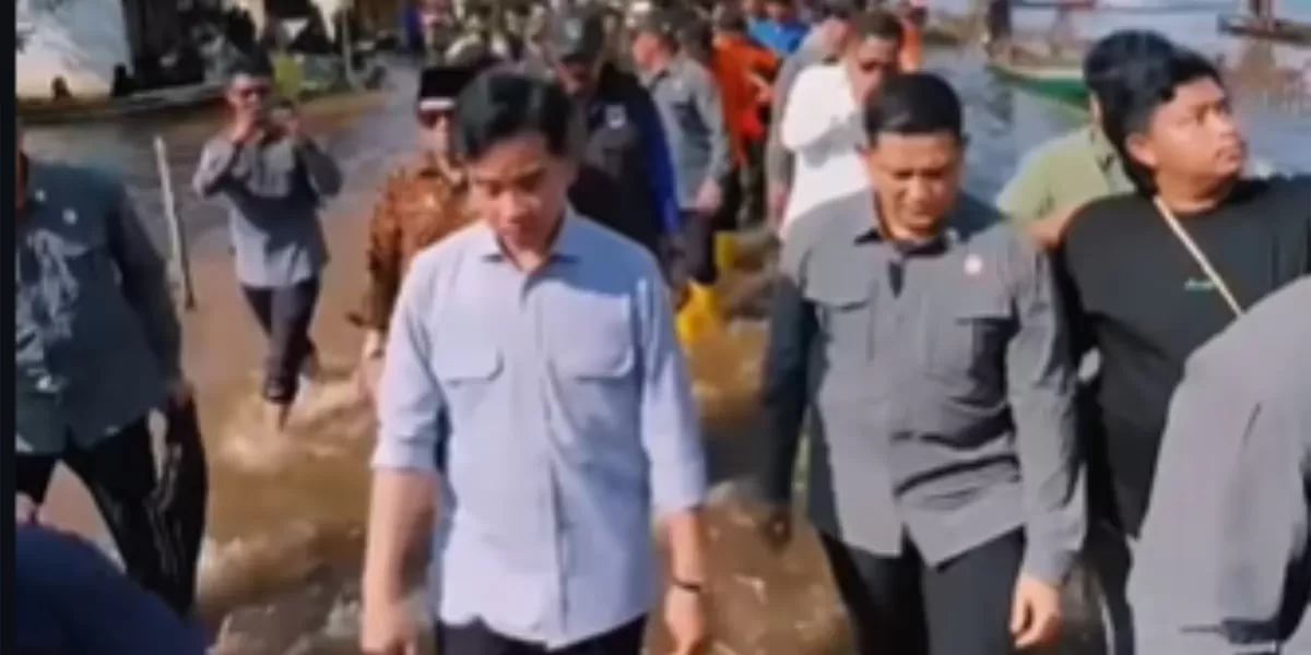 Banjir yang merendam 10 kabupaten kota di Kalimantan Selatan menjadi latar dialog antara mahasiswa dan Wapres Gibran mengenai krisis lingkungan. (Instagram.com @gibran_rakabuming)