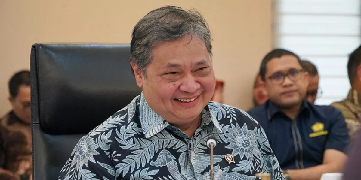 Menko Perekonomian Airlangga Hartarto menjelaskan kondisi stok BBM nasional tetap aman serta strategi efisiensi energi melalui kebijakan program biodiesel B50 tahun 2026.  (Facebook.com @Airlangga Hartarto)