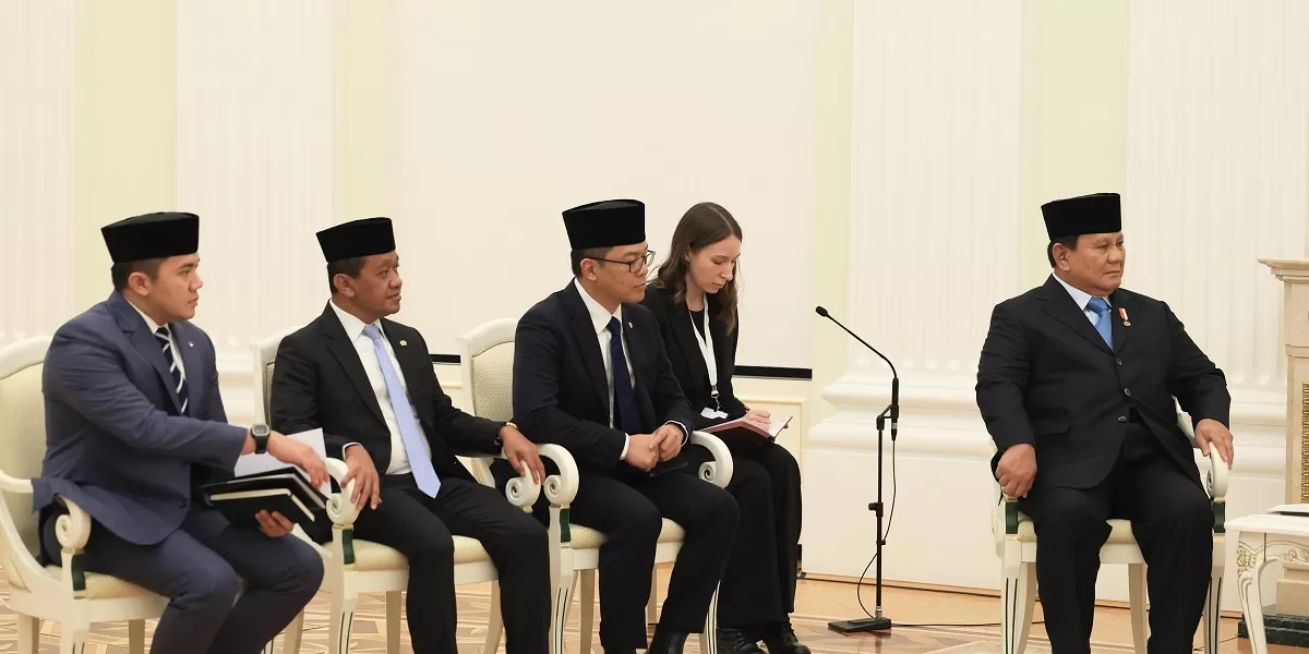Presiden Prabowo Subianto bertemu Presiden Rusia Vladimir Putin di Kremlin membahas peluang kerja sama ekonomi setelah Indonesia resmi bergabung BRICS 2025 (Dok. Bakom RI)