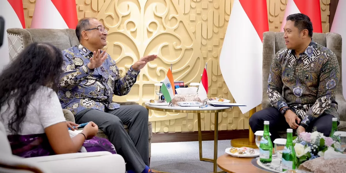 Produksi pupuk nasional yang tinggi menjadi kunci ketahanan pangan Indonesia di tengah gangguan rantai pasok global. Wamentan Sudaryono. (Dok. Kementan)