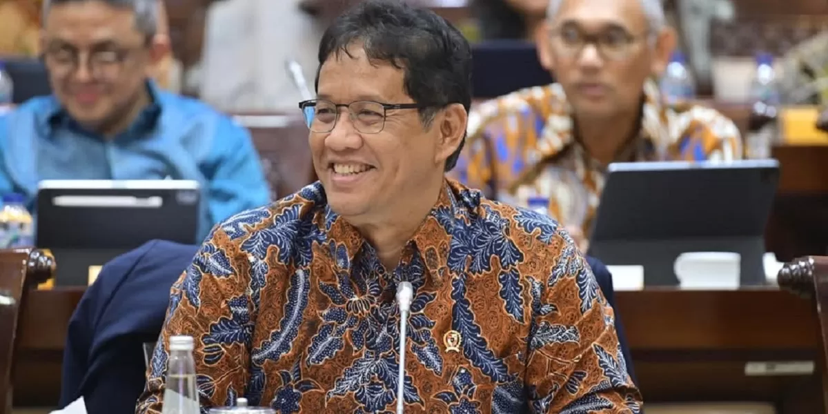 Menkeu Purbaya Yudhi Sadewa menegaskan perang total pengemplangan pajak demi target rasio pajak 12 persen PDB pada 2026. (Instagram.com @menkeuri)