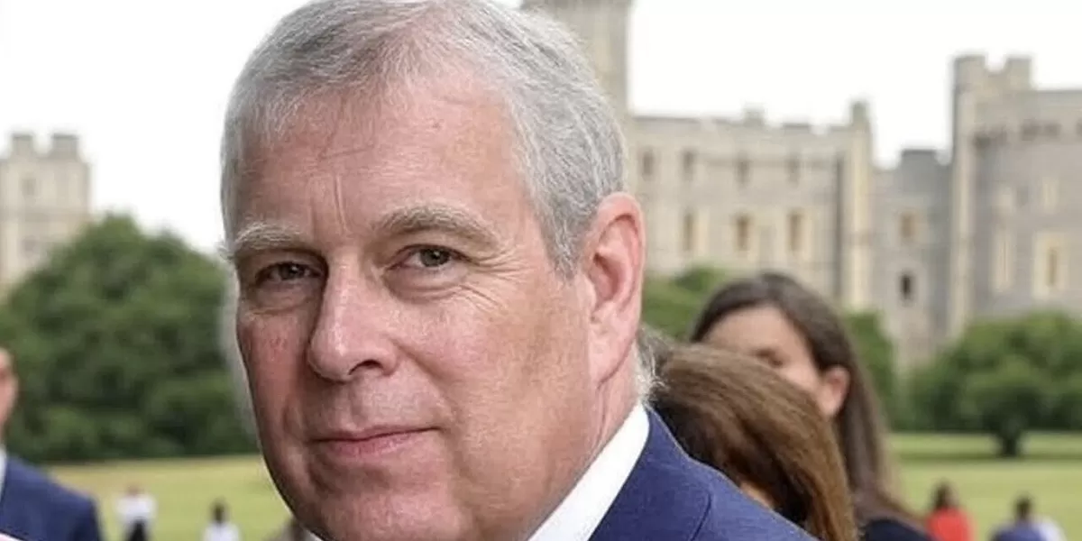 Andrew Mountbatten-Windsor terlihat di kawasan Sandringham sebelum penangkapan yang mengubah dinamika keluarga kerajaan Inggris 2026. (Facebook.com @Prince Andrew Duke of York)