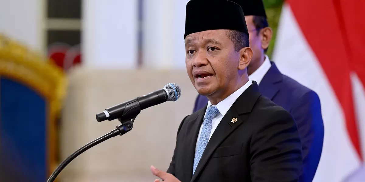 Menteri ESDM Bahlil Lahadalia. Selat Hormuz menjadi jalur energi vital dunia karena sekitar 20 persen perdagangan minyak global melewati kawasan tersebut setiap hari. (Dok. Instagram @bahlilahadalia)