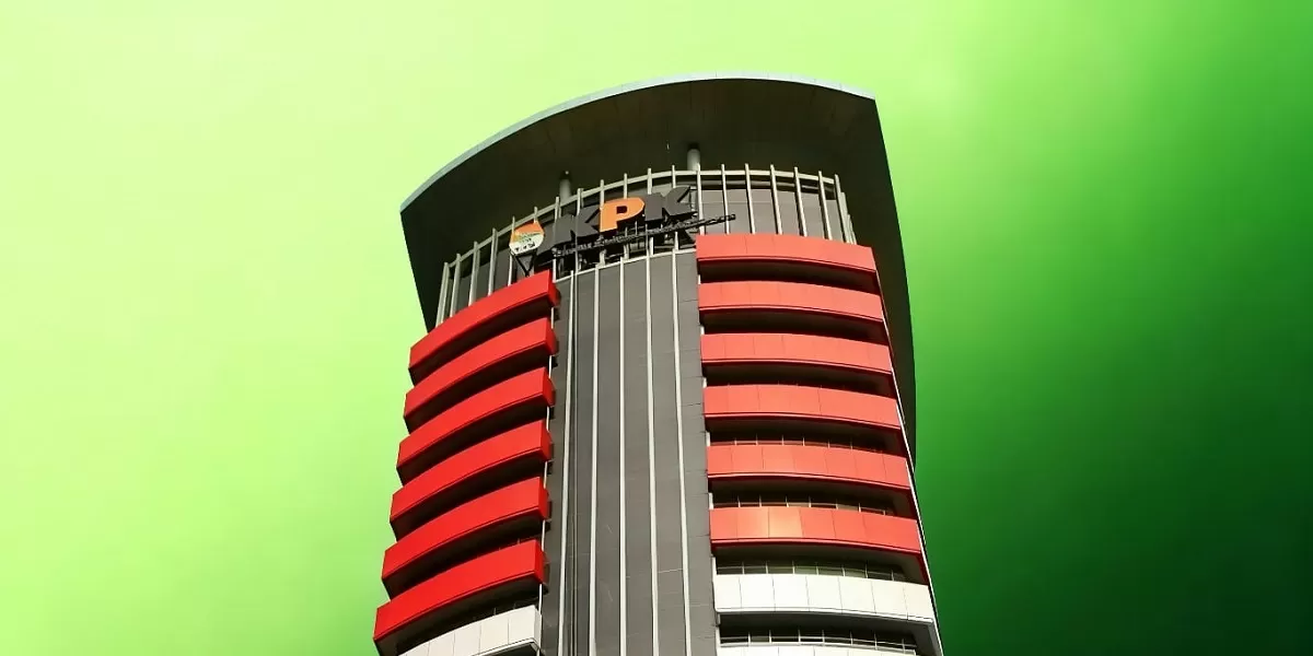 Proses hukum kasus dugaan korupsi bea cukai rokok menjadi perhatian publik karena dampaknya terhadap penerimaan negara. (Dok. Kreasi Dola AI)