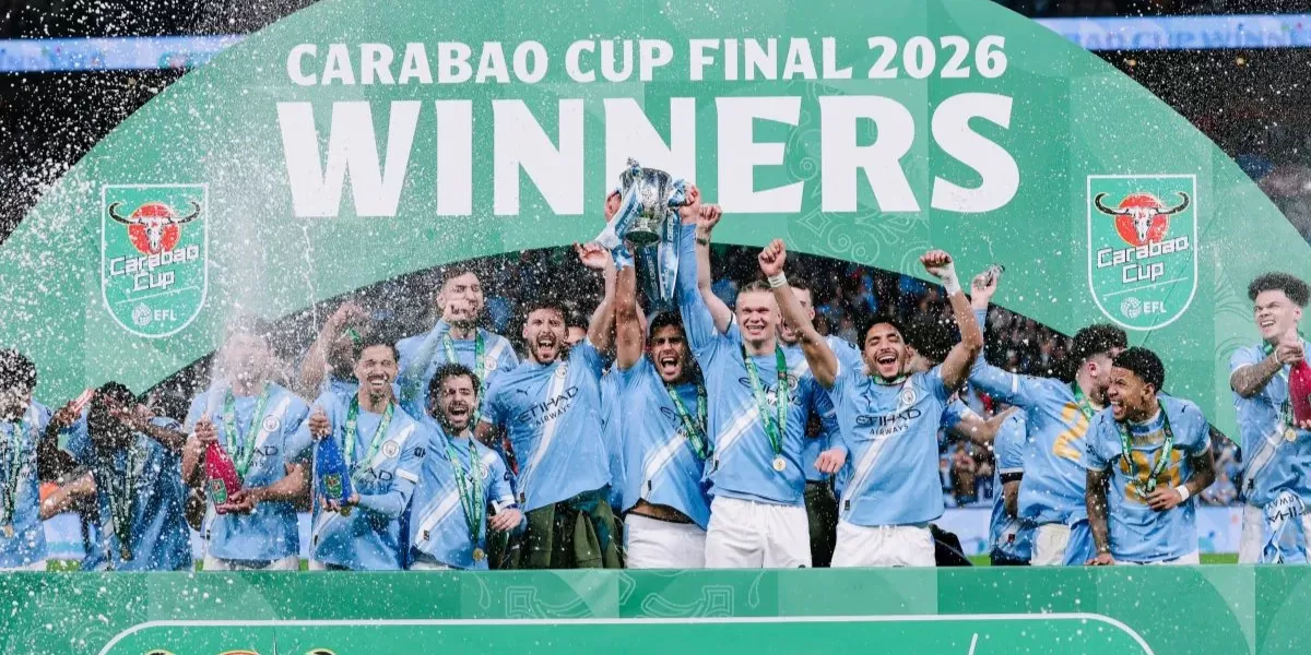 Manchester City Juara Carabao Cup 2025/26 setelah kalahkan Arsenal 2-0 di Stadion Wembley pada Minggu (22/3/2026) (X.com/ManCity)