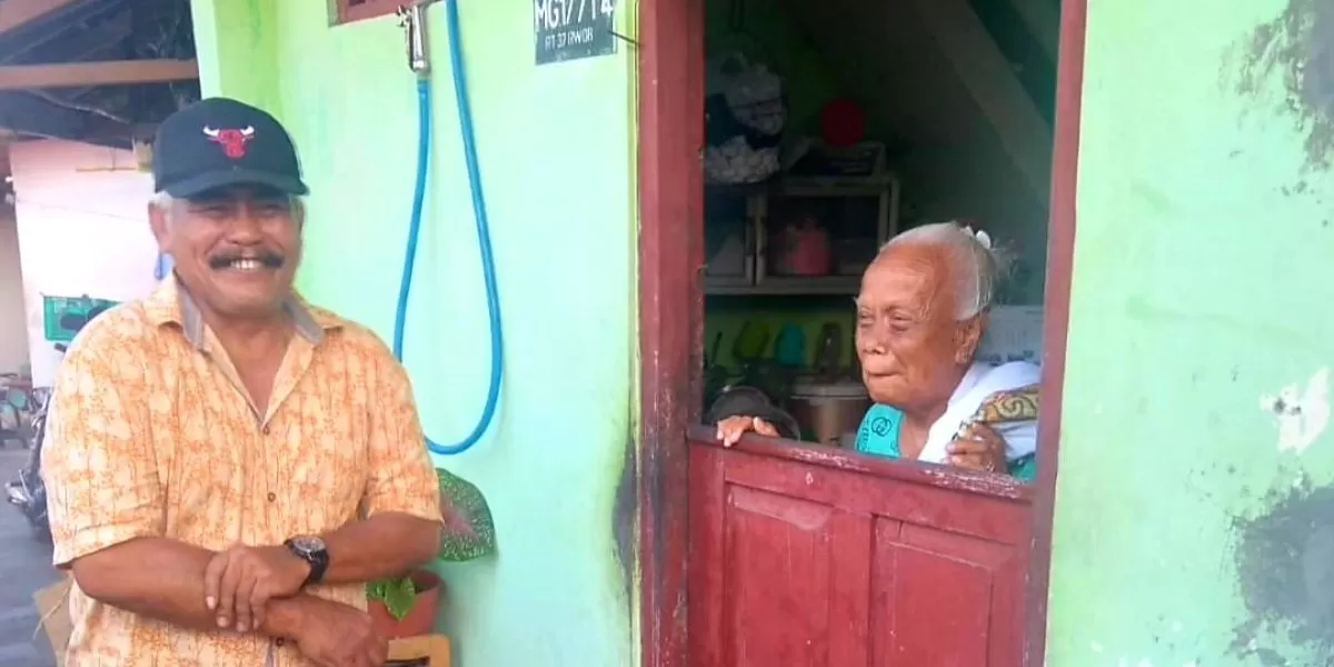 Adrian Subagyo, selalu dekat dengan "wong cilik". Foto: dok. Rumah Aspirasi Subagyo