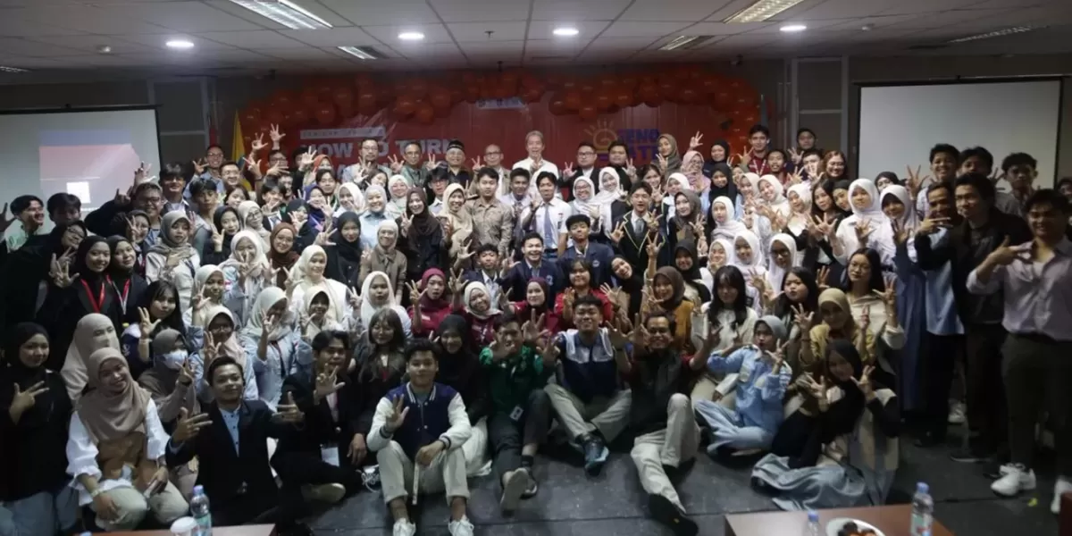 Wali Kota Bogor, Dedie Rachim saat menghadiri ajang Seminar Bisnis dan Business Innovation Competition Genovate 2026 yang digelar di Gedung DPRD Kota Bogor. (Foto/Humas Kota Bogor.)