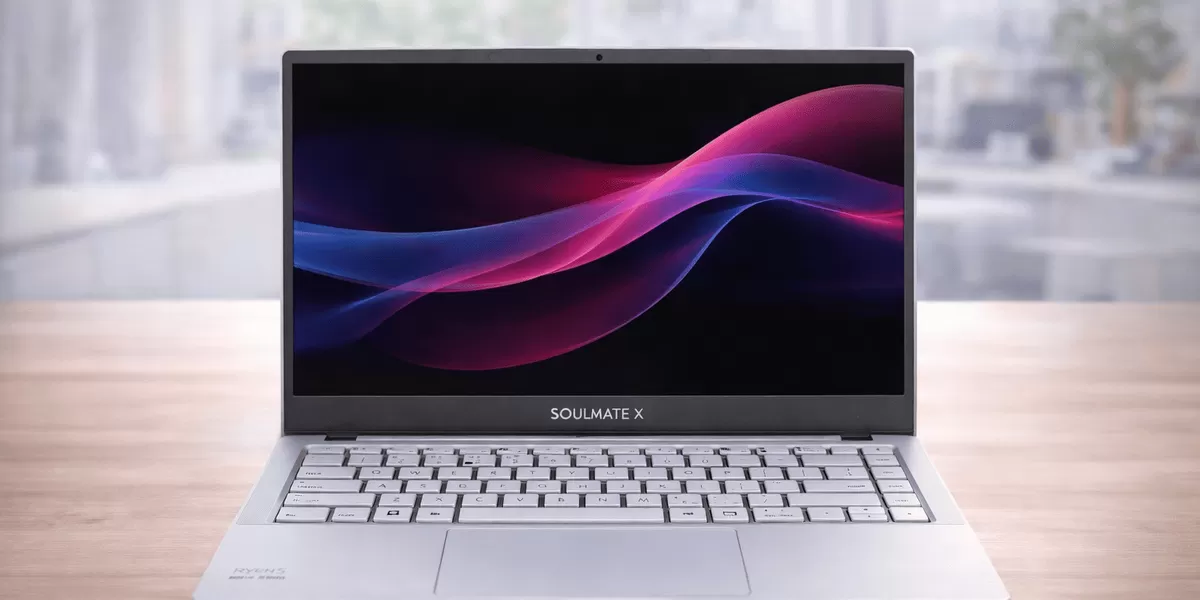 Review laptop 3 jutaan Advance Soulmate X, unggul di layar IPS dan upgrade, tapi performa tetap terbatas. (Treeya Dewi Kania/Sewaktu.com)