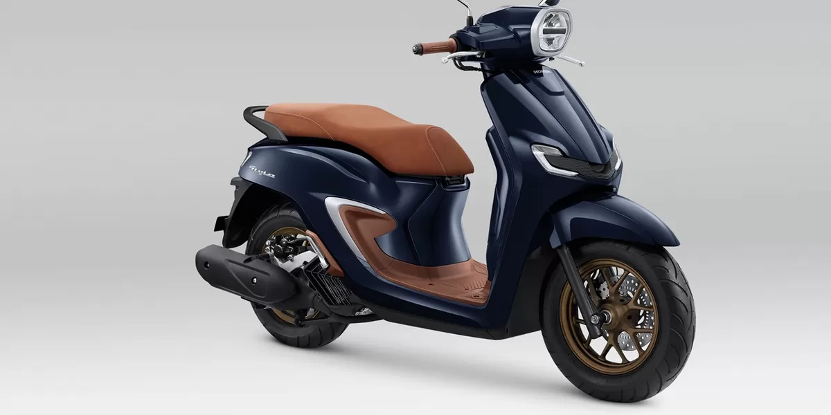 Semakin Mewah dan Retro, New Honda Stylo 160 Hadir dengan Warna Spesial Burgundy Hadir di Jawa Tengah