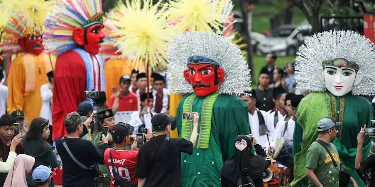 ILUSTRASI - Berikut adalah 14 acara unggulan di Jakarta pada Minggu, 12 April 2026, ada Lebaran Betawi Munjul 1447 H. (beritajakarta.id)