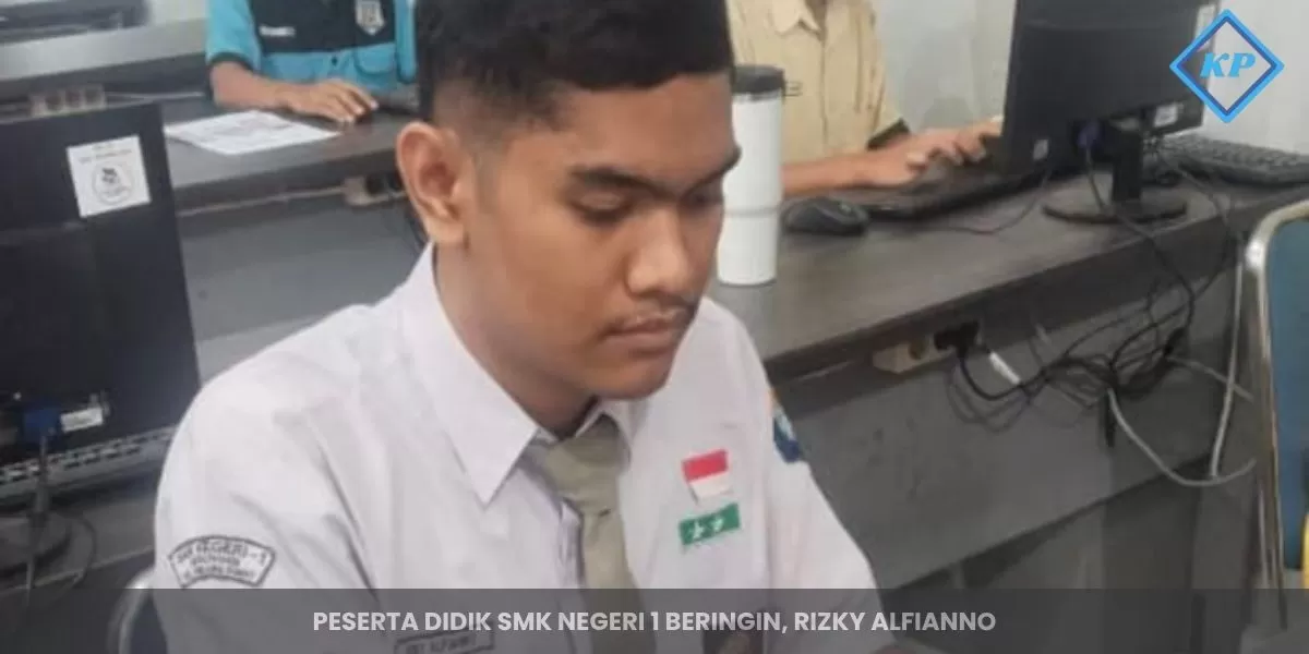 Peserta didik SMK Negeri 1 Beringin, Rizky Alfianno, fokus mengerjakan modul kompetisi pada ajang LKS SMK Cabang Dinas Pendidikan Wilayah I Sumut 2026 bidang Teknologi Web (Web Technologies). (CABDIS WILAYAH I SUMUT)