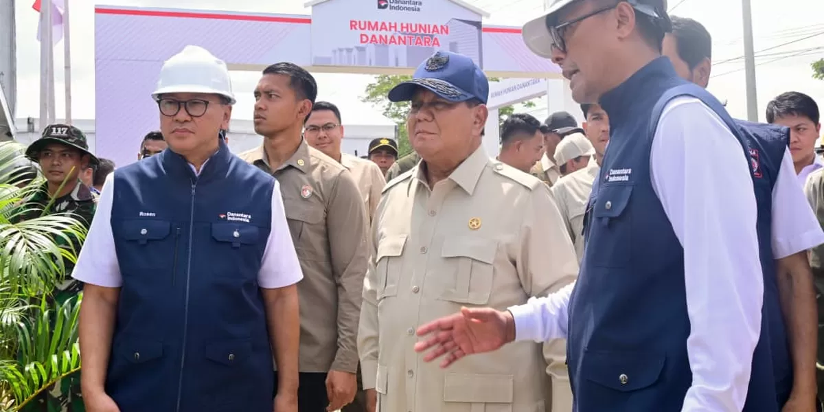 Presiden RI Prabowo Subianto melakukan kunjungan ke Aceh Tamiang (1/1/2026), sekaligus meninjau pembangunan Rumah Hunian Danantara (Huntara) untuk masyarakat terdampak bencana.  (Foto: Dok. BRI)