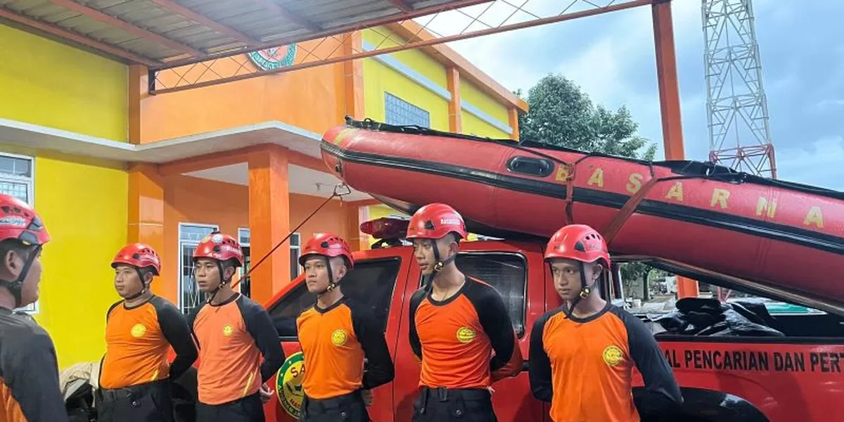 Pencarian korban yang hilang di sungai di Kudus Jateng.  (Dok. SAR Semarang)