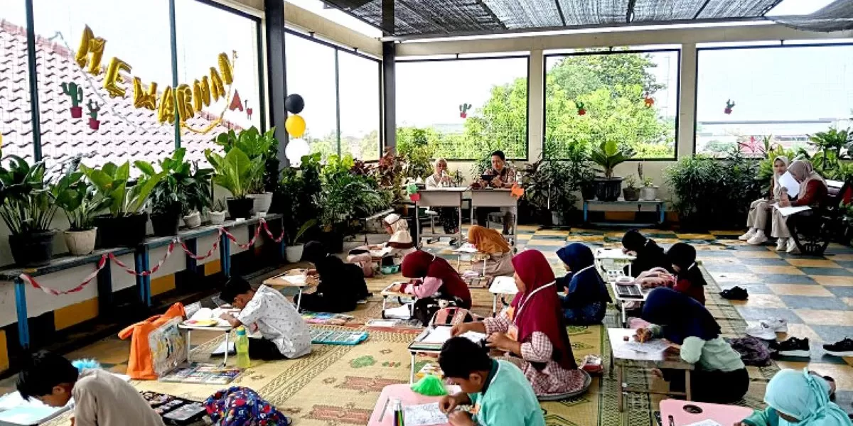 Suasana pelaksanaan Si Unyil XIII ala Muallimaat Yogya, salah satunya Lomba Mewarnai.  (Foto: Sulistyanto)