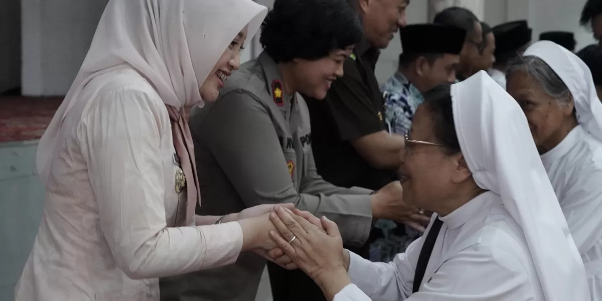 Suasana halal bi halal FKUB (Foto: Arif Zaini Arrosyid)