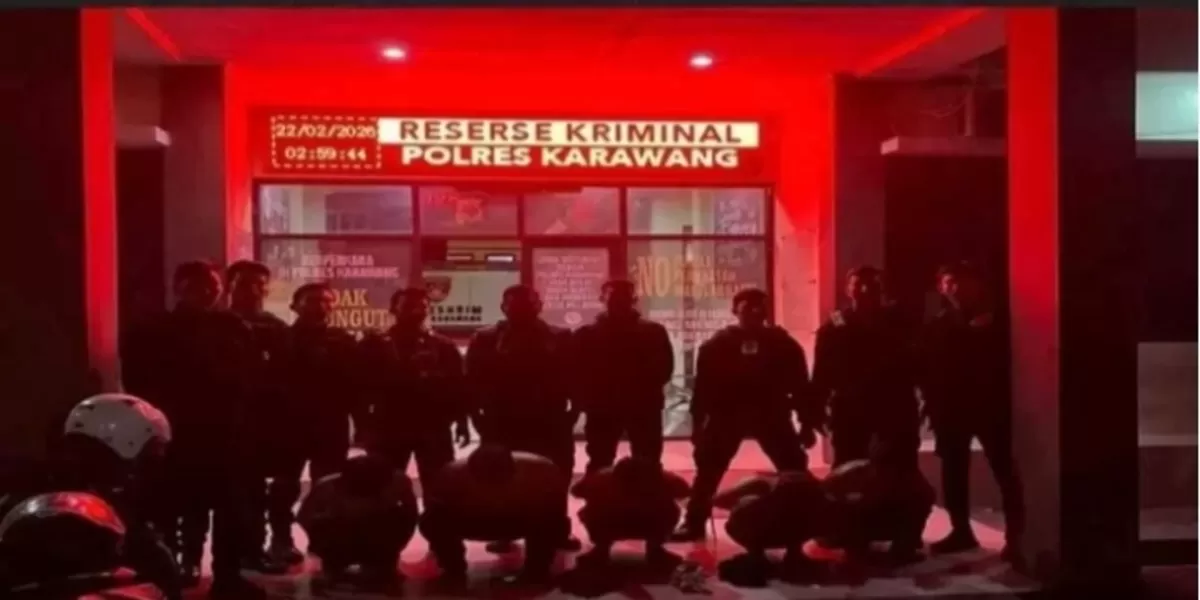 Polisi Ciduk Lima Remaja Bersenjata Celurit di Tengah Malam Ramadan