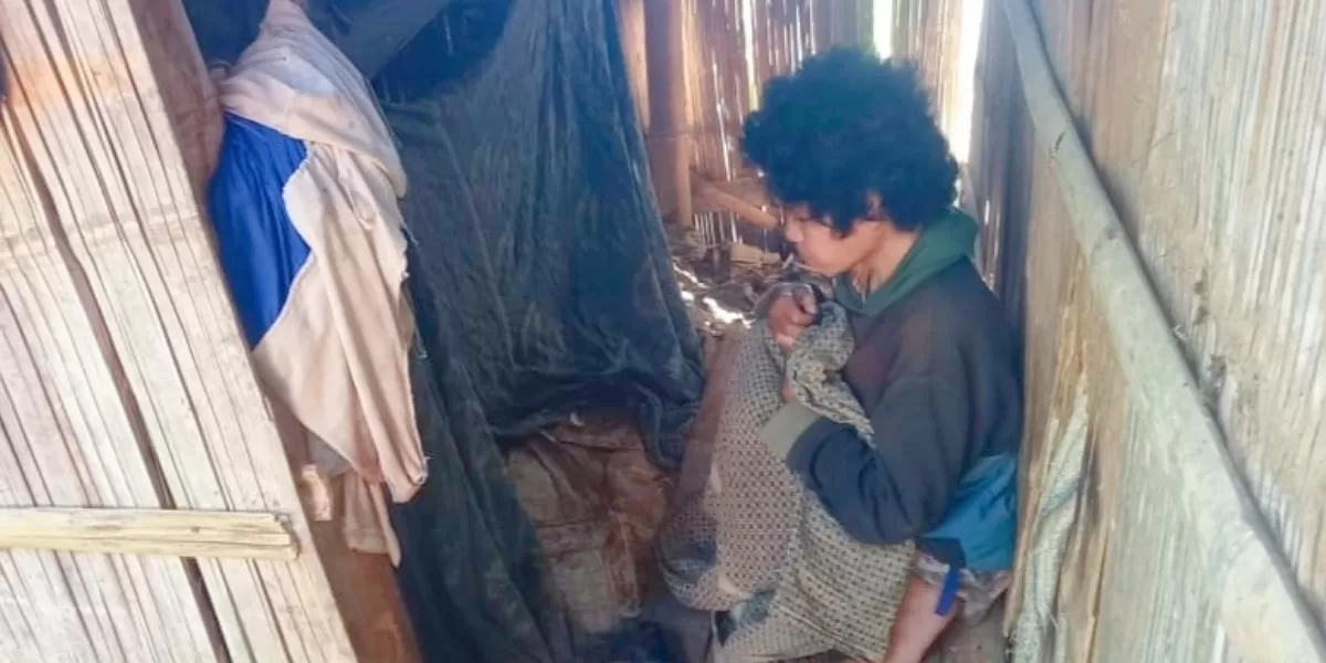 Olivia Piang (34), warga Kampung Naju, Desa Teno Mese, Kecamatan Elar Selatan, Kabupaten Manggarai Timur yang lumpuh dan tinggal di gubuk reyot (Foto: Dok. WAPSN)