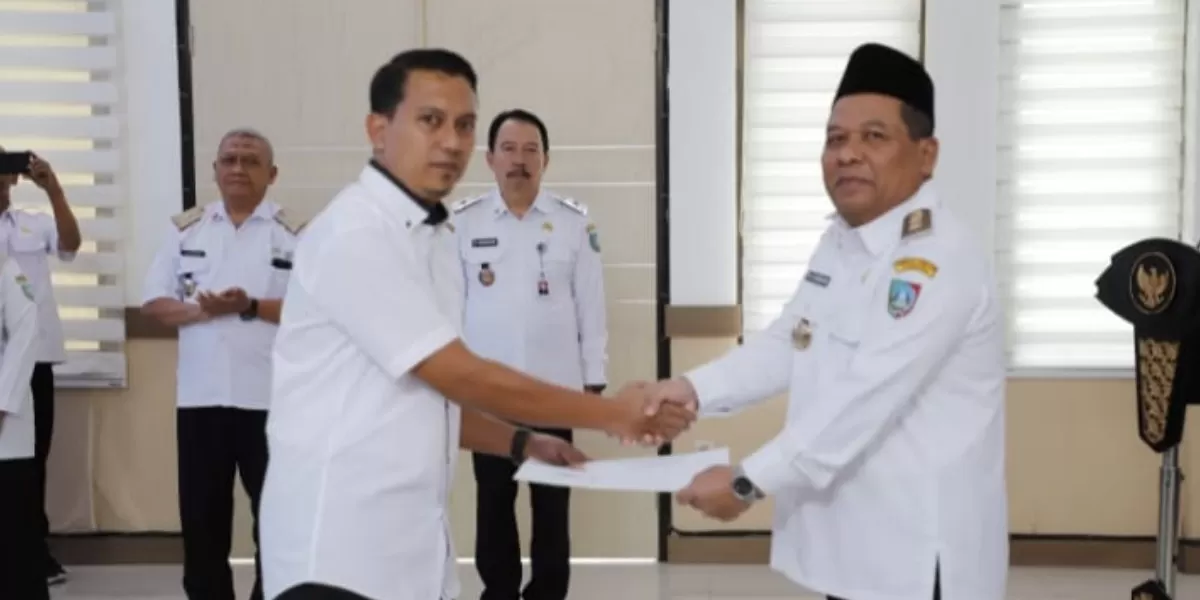 Pemkab Jombang menetapkan Ivan Dwi Fibrian sebagai Direktur Perumda Aneka Usaha Seger periode 2026&ndash;2031 (Dinas Kominfo Jombang)
