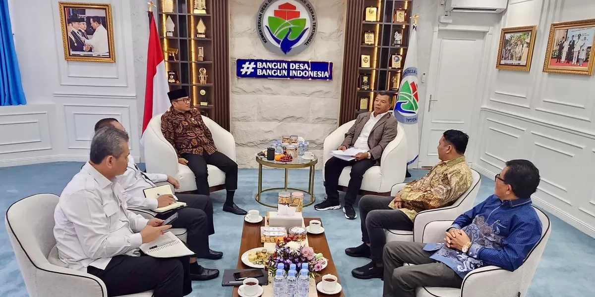 Bupati Bulukumba Andi Muchtar Ali Yusuf temui Mendes Yandri Susanto.