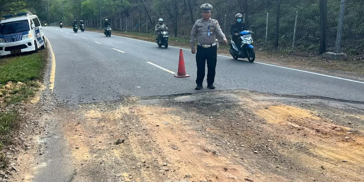 Survey Jalan Berlubang Satgas Dikmas Satgas Preemtif Polresta Barelang dalam Rangka Operasi Keselamatan Seligi 2026