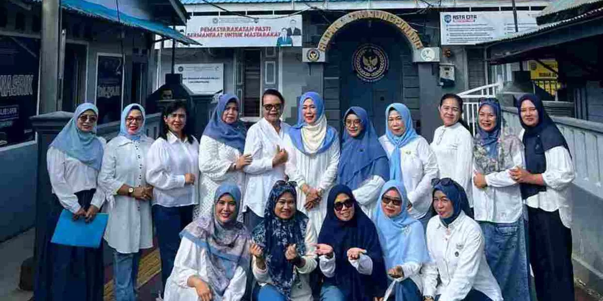 Pengurus GOW Kota Tanjungpinang foto bersama usai menggelar aksi sosial di Rutan Kelas I Tanjungpinang.(Foto:Diskominfo Tanjungpinang)