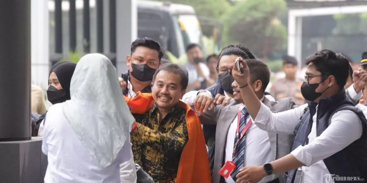 Perkara Roy Suryo dan Dokter Tifa memiliki kesamaan pokok permasalahan maupun pasal yang disangkakan. (Photo Ist.)