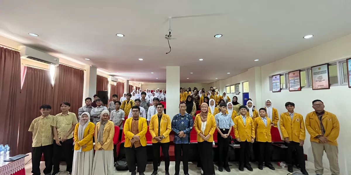 Pimpinan Wilayah Ikatan Pelajar Muhammadiyah (PW IPM) Kalimantan Barat melaksanakan agenda Parlemen Pelajar dengan tema &ldquo;Suara Muda untuk Masa Depan Bangsa&rdquo;, Kamis, 22 Januari 2026. 