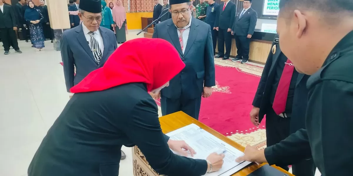 Direktur Perusahaan Umum Daerah (Perumda) Aneka Usaha Menanjak Bahagia periode 2026&ndash;2031, Uray Emma Yaniaries, memaparkan visi dan misi kepemimpinannya usai dilantik 