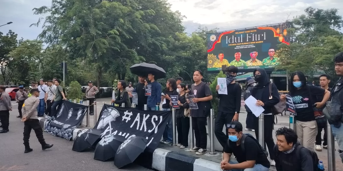 Aksi Kamisan pada Kamis, 2 April 2026 di Bundaran DigulisAksi Kamisan pada Kamis, 2 April 2026 di Bundaran Digulis