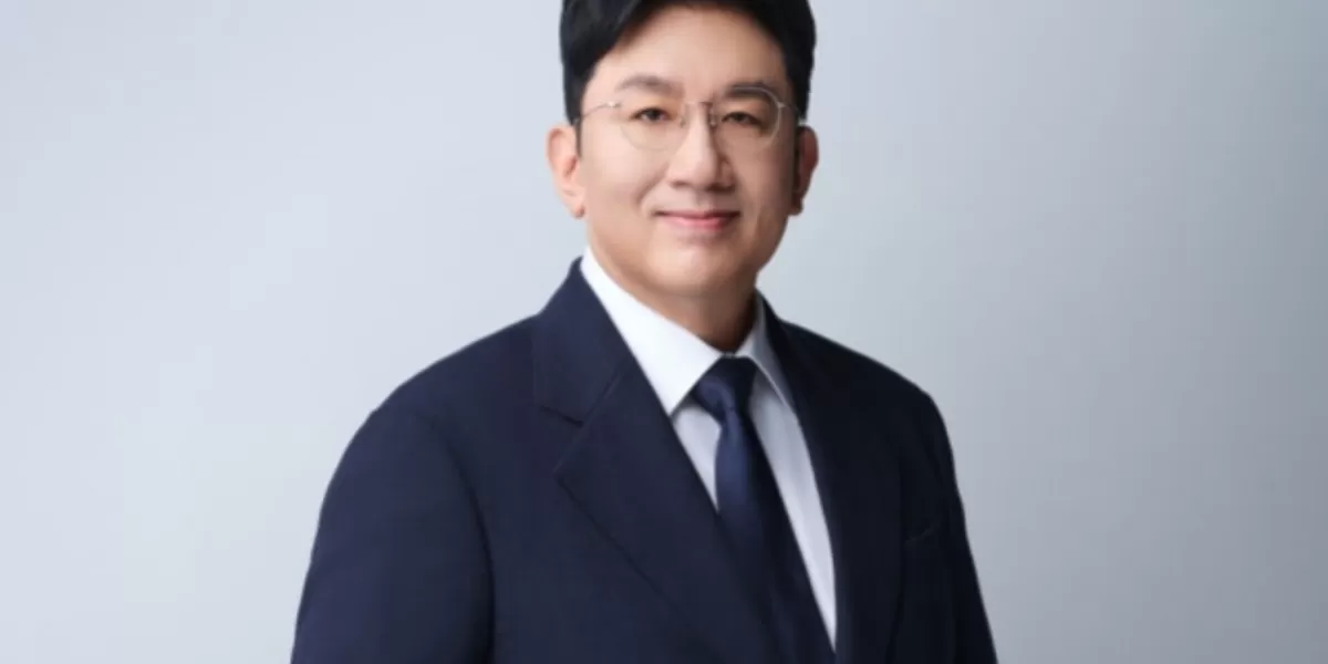 Polisi Meminta Surat Perintah Penangkapan Untuk Bang Sihyuk dari HYBE (HYBE)