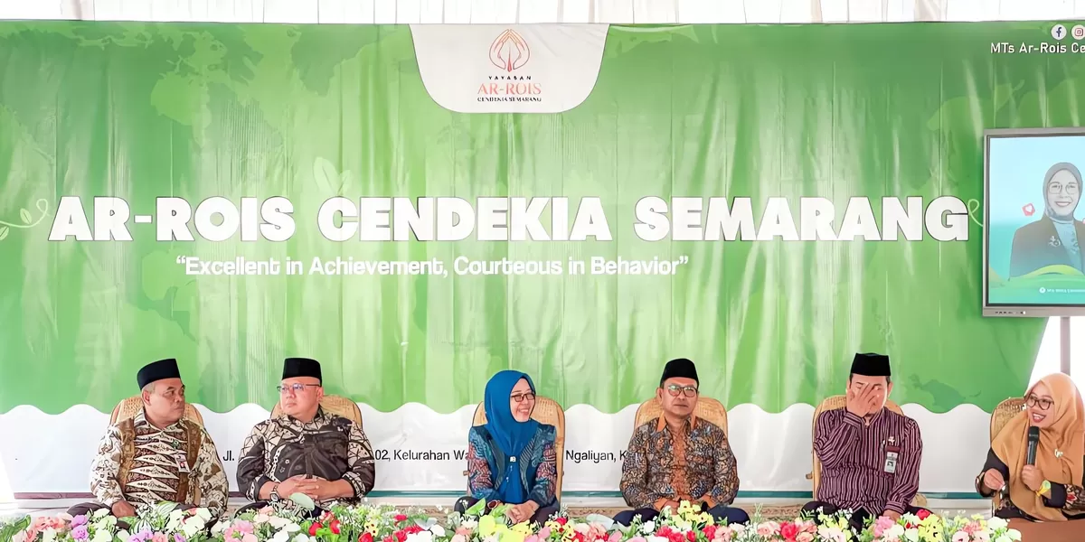 Dialog interaktif siswa siswi MTs Ar-Rois Cendekia Semarang bersama Direktur Kurikulum, Sarana, Kelembagaan, dan Kesiswaan (KSKK) Madrasah, Nyayu Khodijah dari Kementerian Agama RI, Sabtu (25/4/2026). (Istimewa for Pantura Network)