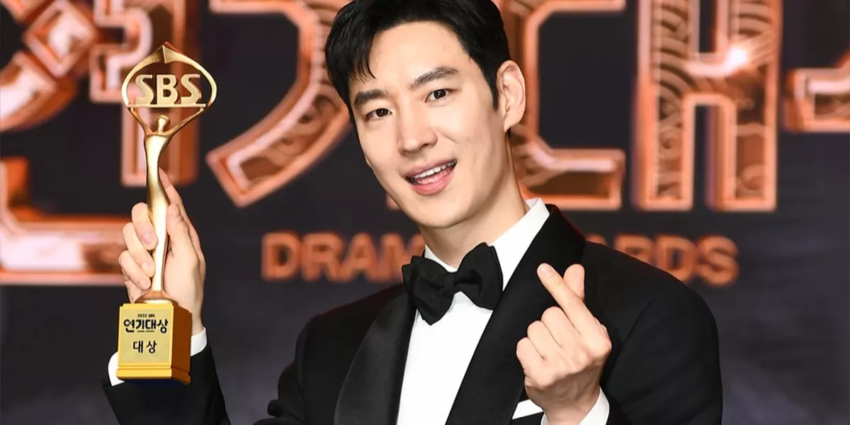 Kembali Menang Daesang, Lee Je Hoon: Dukungan Penonton Jadi Kunci Perjalanan Panjang Taxi Driver