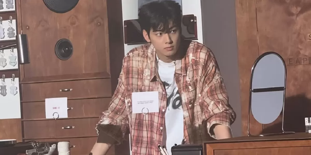 Tulis Surat Pernyataan Terkait Kontroversinya, Cha Eun Woo: Saya dengan Tulus Menundukkan Kepala dan Meminta Maaf