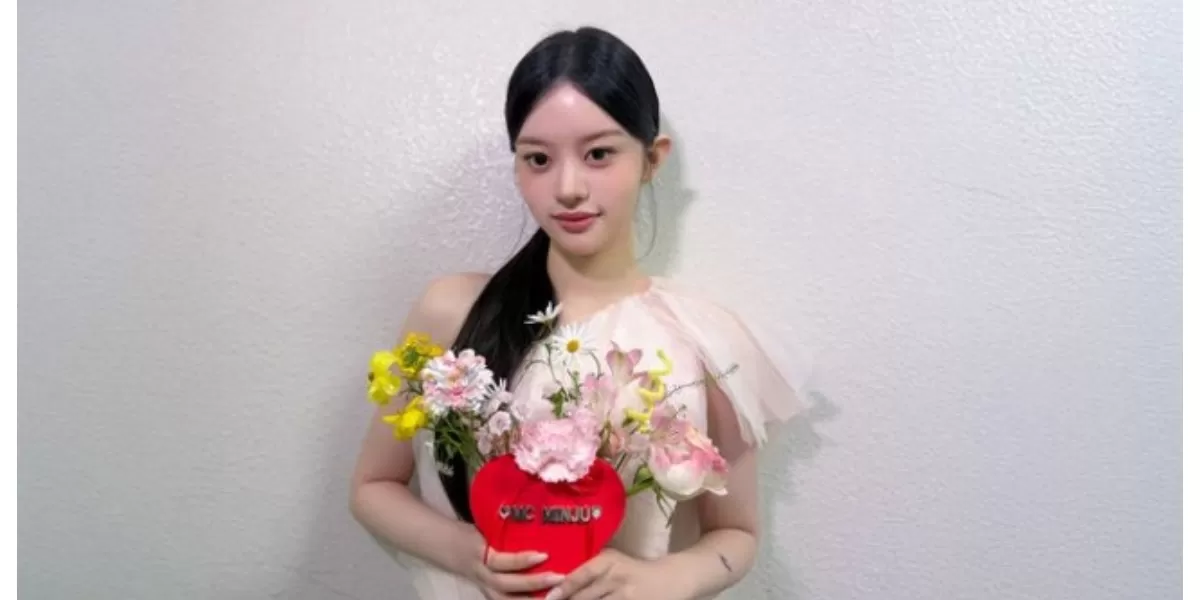 Minju ILLIT Resmi Akhiri Tugas sebagai MC Music Bank, Ungkap Waktu Tak Terlupakan dan Kenangan Berharga