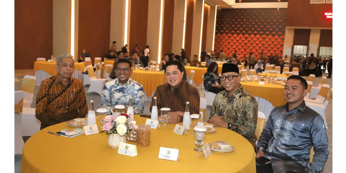 Gubernur Lampung, Rahmat Mirzani Djausal, resmi dinobatkan sebagai Tokoh Penggerak Ekonomi Agrikultur dan Ketahanan Pangan Nasional. (Istimewa)