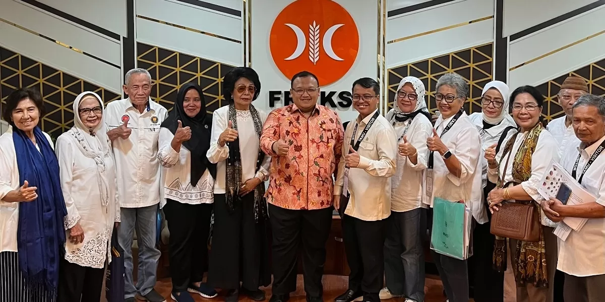 Anggota DPRD Kota Depok daerah pemilihan Beji, Cinere, Limo (BCL) Fraksi PKS, Ubaidillah mendampingi Perkumpulan Warga Kavling Pangkalan Jati (PWKPJ) lakukan audiensi ke Fraksi Partai Keadilan Sejahtera (PKS) DPR RI, Kamis (16/4).  (ist)