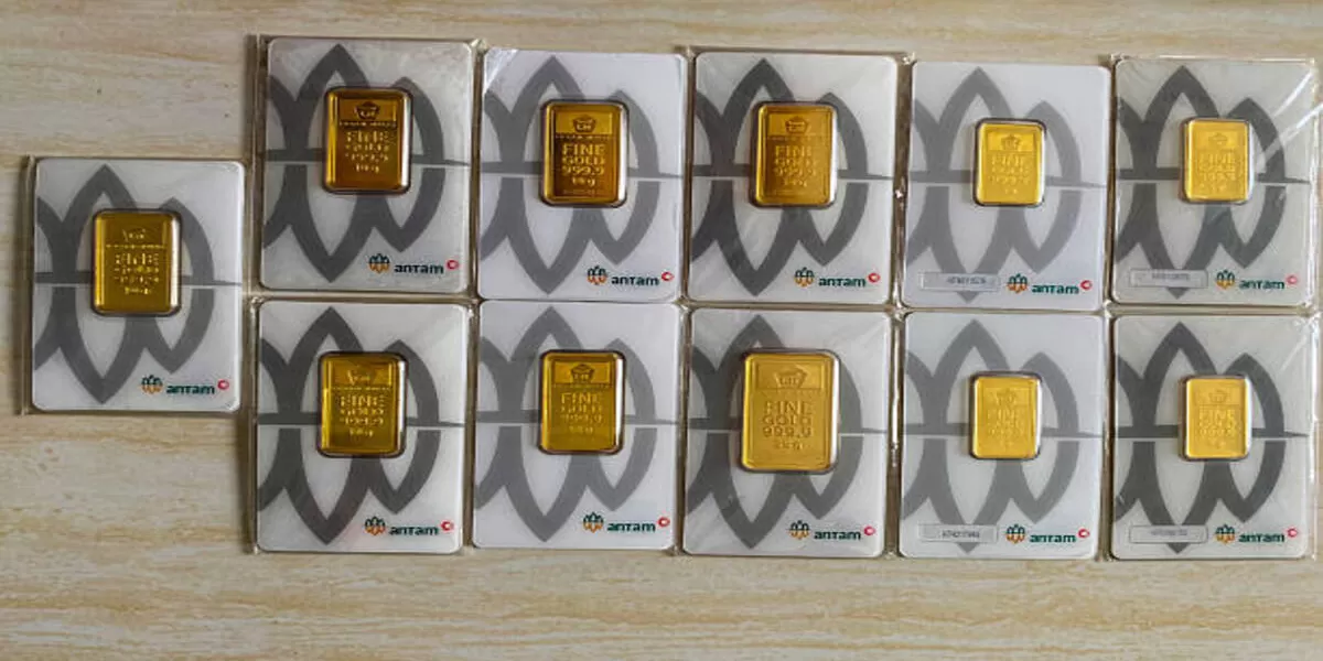 Berikut harga emas batangan merek Antam pada perdagangan hari Senin 13 April 2026. (Getty Images : Fajrul Islam)