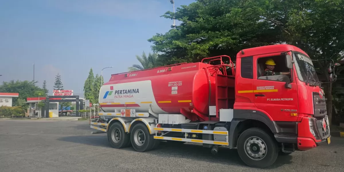 PT Pertamina Patra Niaga menindak tegas oknum sopir mobil tangki yang terbukti melakukan pelanggaran dalam pendistribusian BBM di Sumut (Dok. Istimewa)