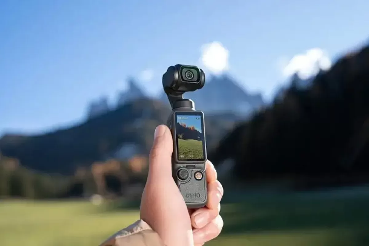 DJI Osmo Pocket 4 Resmi Dirilis, Kamera Gimbal Mini Kini Pakai Sensor 1  Inci dan Storage Internal Bikin Kamera Mini Makin Ngeri Buat Konten -  Hukama News