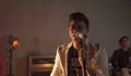 Lirik Lagu 'Aku Ini Milik Siapa' – Kangen Band: Dengarkan Ku Bertanya, Aku Ini Milik Siapa?