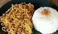 Kombinasi Makan Mi dan Nasi: Ancaman Tersembunyi untuk Jantung dan Diabetes!